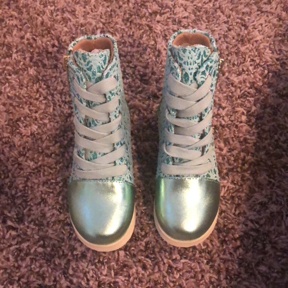 Mila Blue Booties Kids Boots - Picture 3 of 6